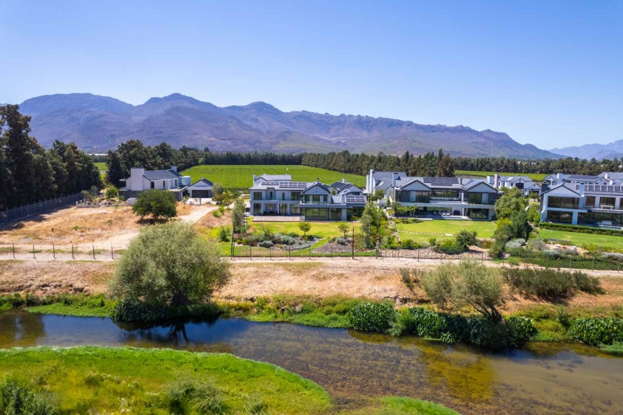 5 Bedroom Property for Sale in Val De Vie Estate Western Cape